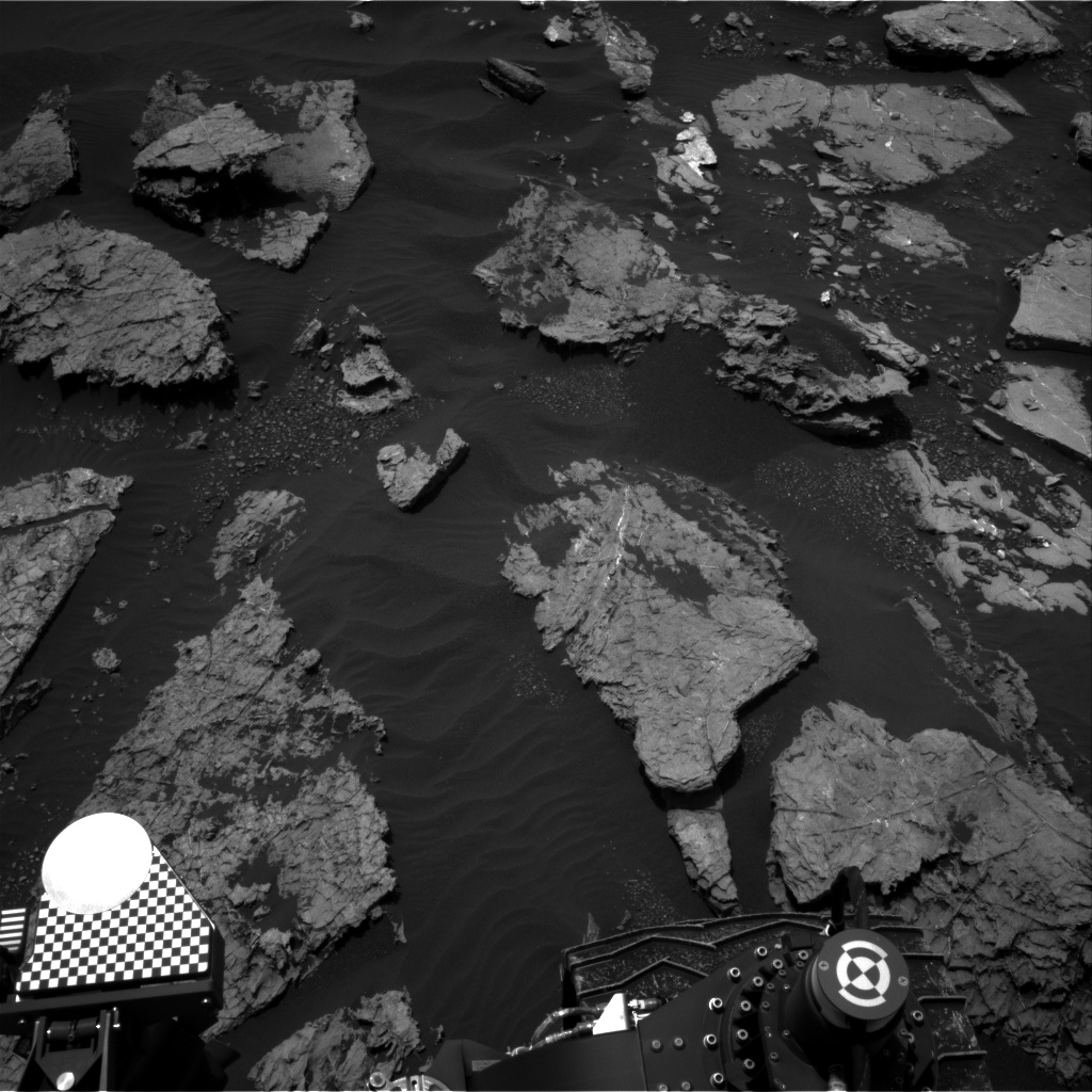 Nasa's Mars rover Curiosity acquired this image using its Right Navigation Camera on Sol 1553, at drive 3004, site number 59
