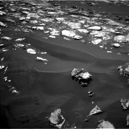 Nasa's Mars rover Curiosity acquired this image using its Left Navigation Camera on Sol 1571, at drive 3052, site number 59
