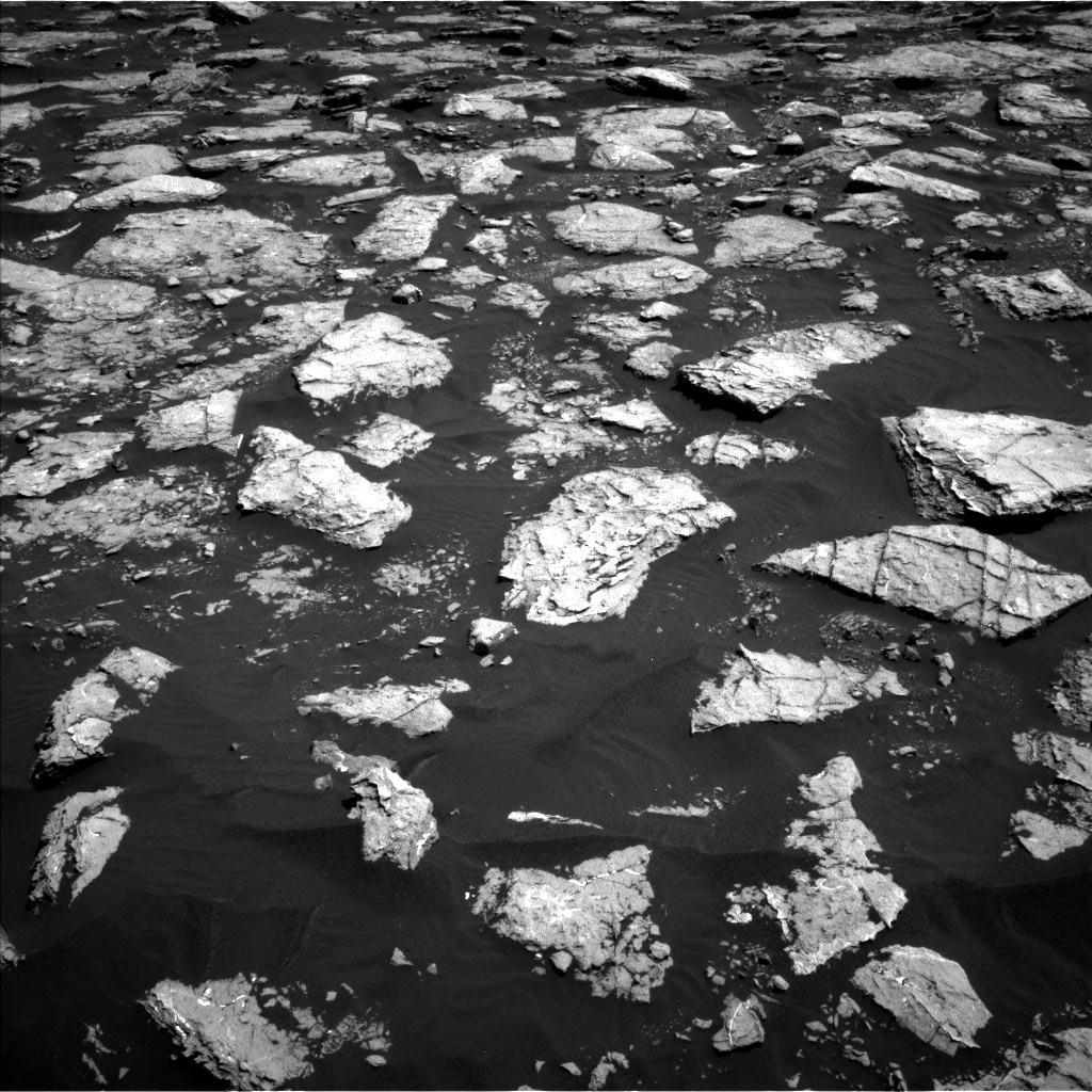 Nasa's Mars rover Curiosity acquired this image using its Left Navigation Camera on Sol 1571, at drive 3142, site number 59