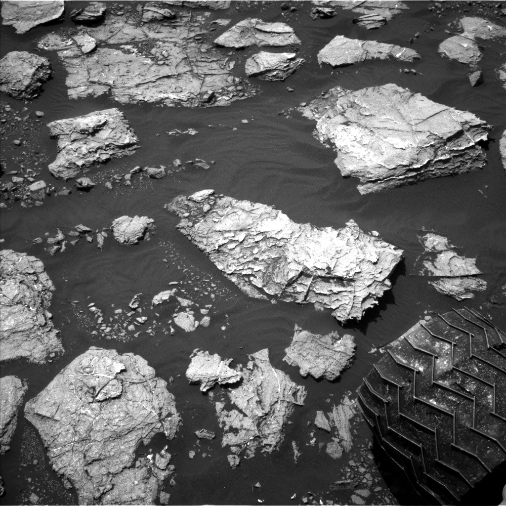 Nasa's Mars rover Curiosity acquired this image using its Left Navigation Camera on Sol 1571, at drive 0, site number 60