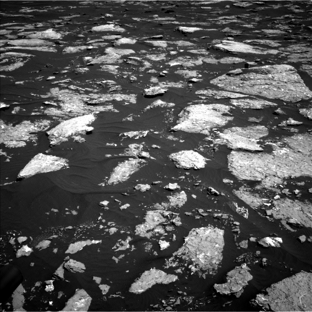 Nasa's Mars rover Curiosity acquired this image using its Left Navigation Camera on Sol 1576, at drive 354, site number 60