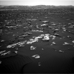 Nasa's Mars rover Curiosity acquired this image using its Left Navigation Camera on Sol 1582, at drive 918, site number 60