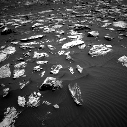 Nasa's Mars rover Curiosity acquired this image using its Left Navigation Camera on Sol 1582, at drive 1194, site number 60