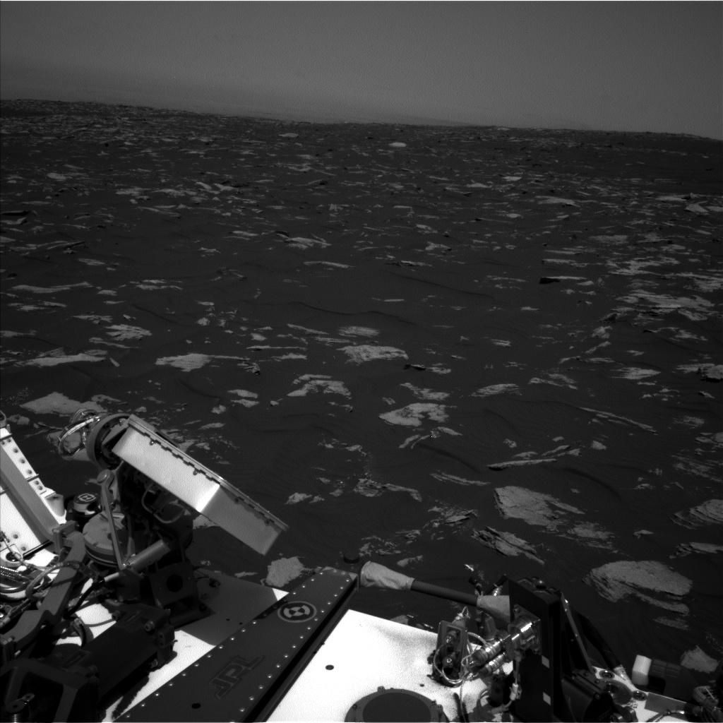 Nasa's Mars rover Curiosity acquired this image using its Left Navigation Camera on Sol 1582, at drive 1266, site number 60