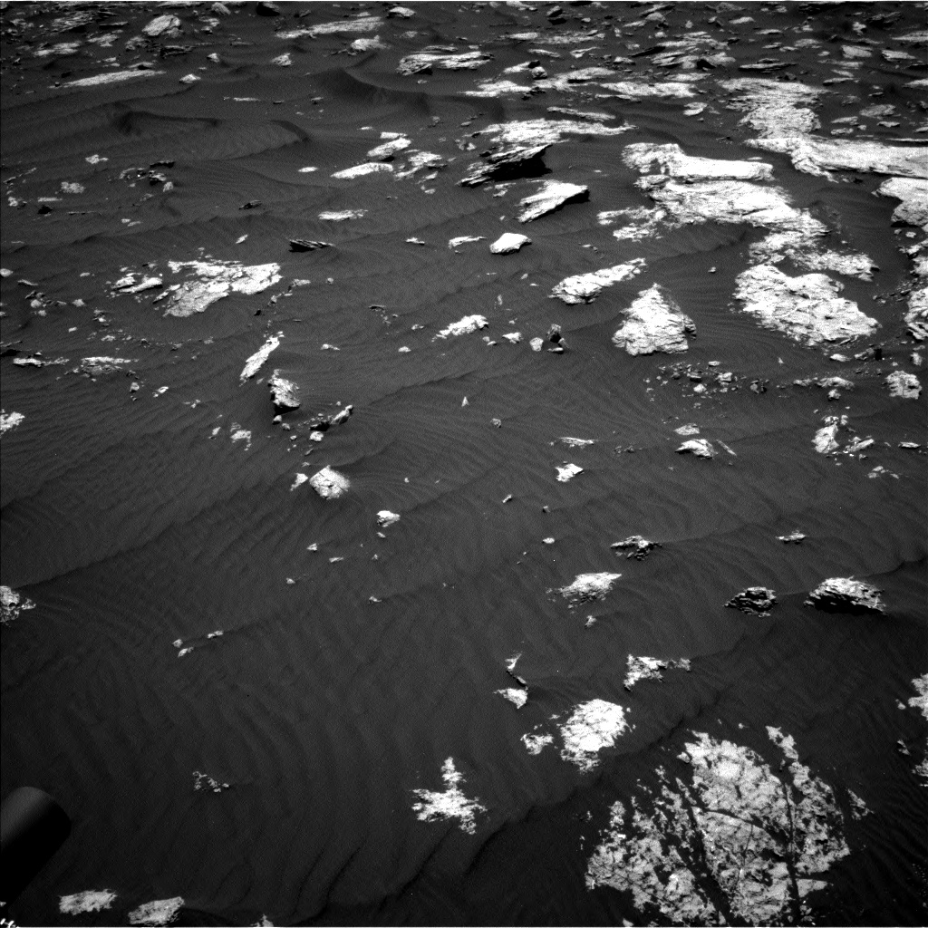 Nasa's Mars rover Curiosity acquired this image using its Left Navigation Camera on Sol 1583, at drive 1386, site number 60