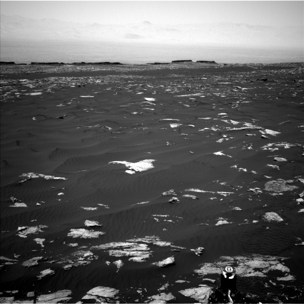 Nasa's Mars rover Curiosity acquired this image using its Left Navigation Camera on Sol 1583, at drive 1422, site number 60