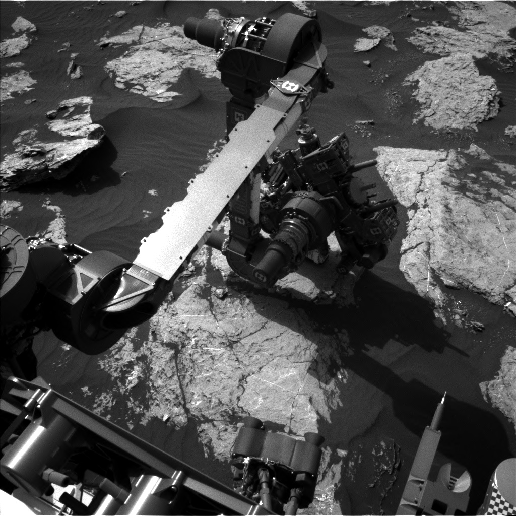 Nasa's Mars rover Curiosity acquired this image using its Left Navigation Camera on Sol 1584, at drive 1422, site number 60