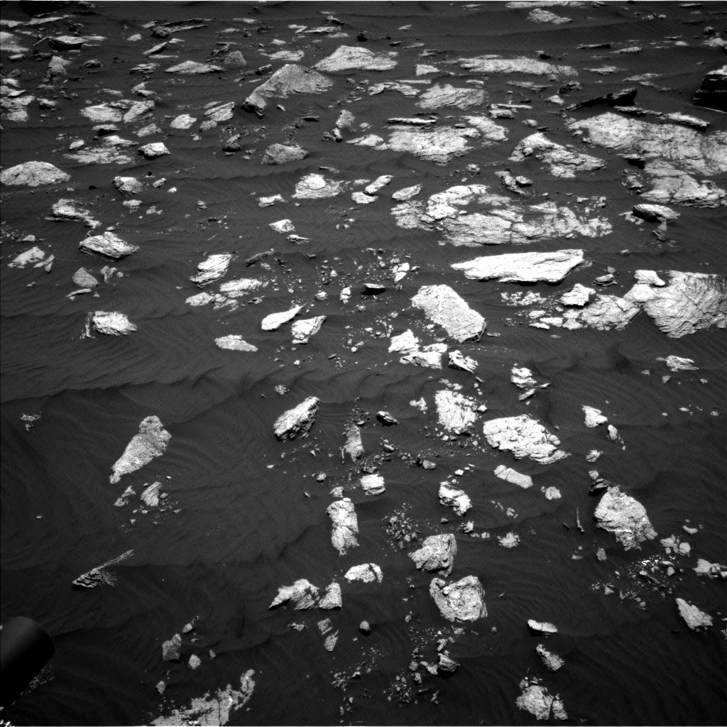 Nasa's Mars rover Curiosity acquired this image using its Left Navigation Camera on Sol 1585, at drive 1716, site number 60