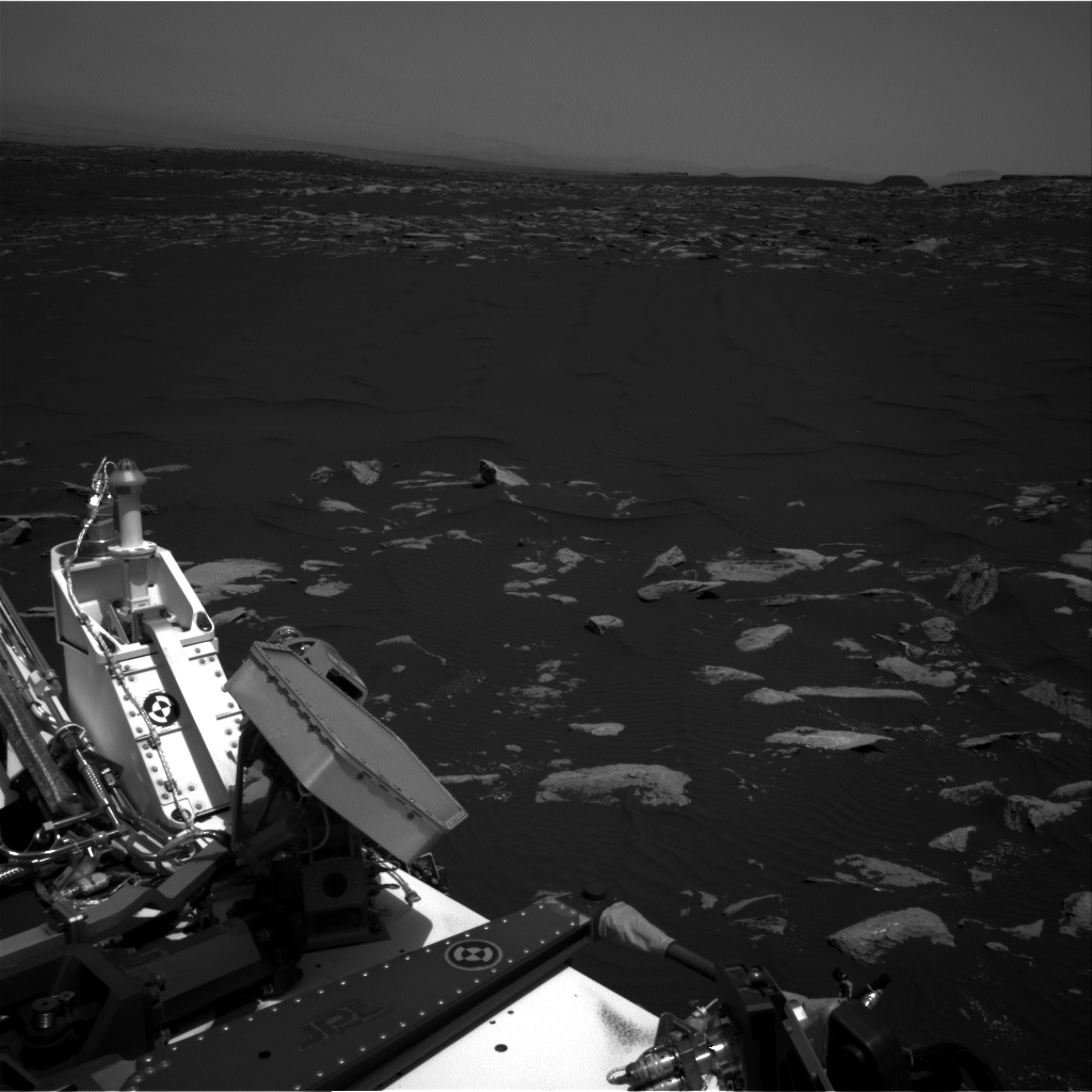 Nasa's Mars rover Curiosity acquired this image using its Right Navigation Camera on Sol 1585, at drive 1752, site number 60