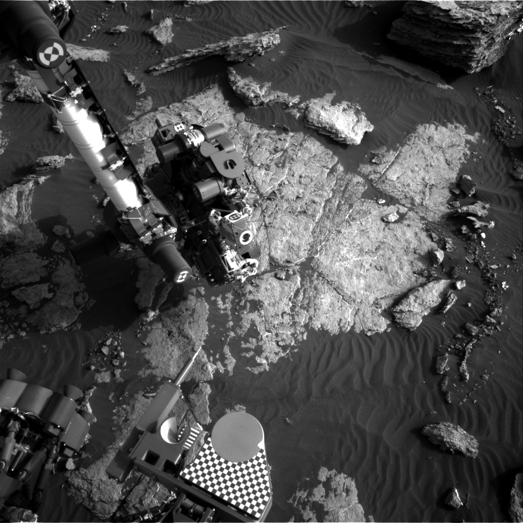 Nasa's Mars rover Curiosity acquired this image using its Right Navigation Camera on Sol 1586, at drive 1752, site number 60