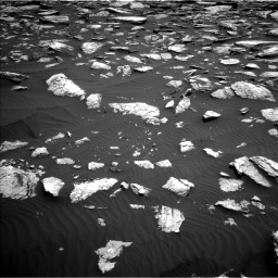 Nasa's Mars rover Curiosity acquired this image using its Left Navigation Camera on Sol 1587, at drive 1902, site number 60