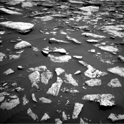 Nasa's Mars rover Curiosity acquired this image using its Left Navigation Camera on Sol 1587, at drive 1980, site number 60