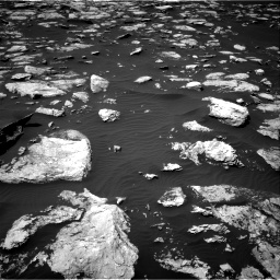 Nasa's Mars rover Curiosity acquired this image using its Right Navigation Camera on Sol 1587, at drive 1752, site number 60