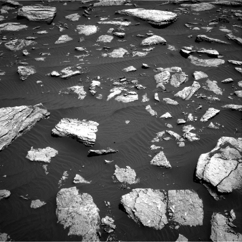 Nasa's Mars rover Curiosity acquired this image using its Right Navigation Camera on Sol 1587, at drive 1968, site number 60