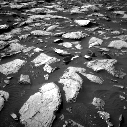 Nasa's Mars rover Curiosity acquired this image using its Left Navigation Camera on Sol 1589, at drive 2088, site number 60
