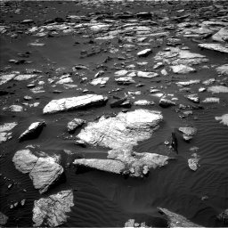 Nasa's Mars rover Curiosity acquired this image using its Left Navigation Camera on Sol 1589, at drive 2208, site number 60