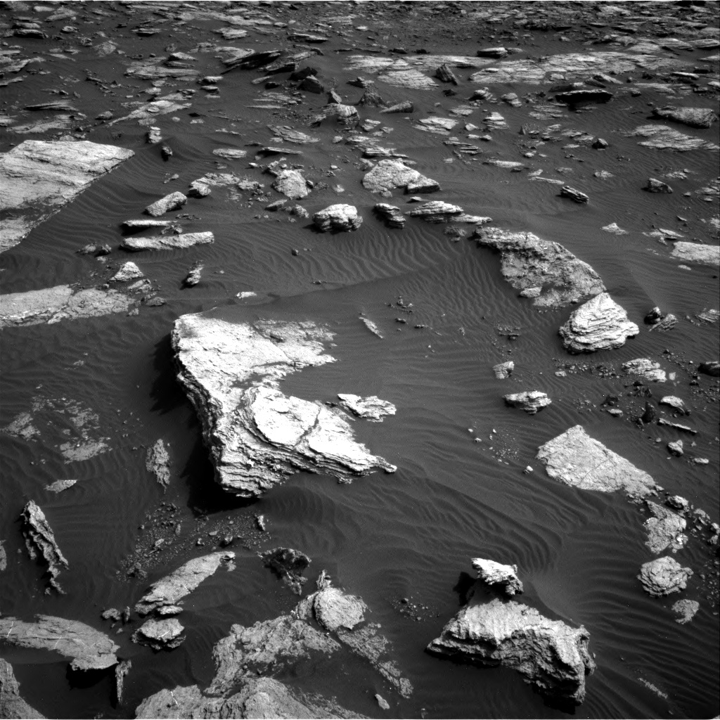 Nasa's Mars rover Curiosity acquired this image using its Right Navigation Camera on Sol 1589, at drive 2214, site number 60