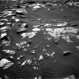 Nasa's Mars rover Curiosity acquired this image using its Left Navigation Camera on Sol 1591, at drive 2280, site number 60