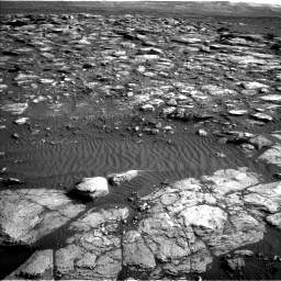 Nasa's Mars rover Curiosity acquired this image using its Left Navigation Camera on Sol 1591, at drive 2340, site number 60