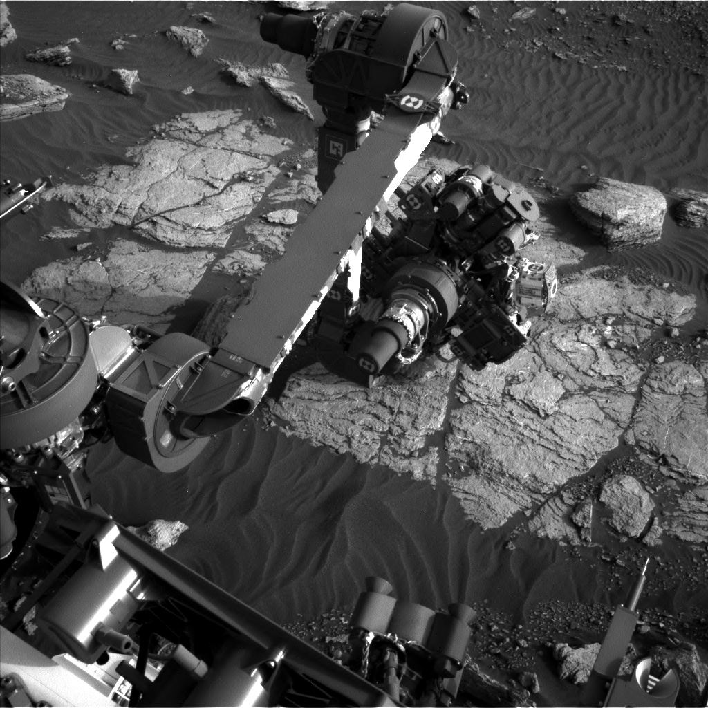 Nasa's Mars rover Curiosity acquired this image using its Left Navigation Camera on Sol 1593, at drive 2346, site number 60