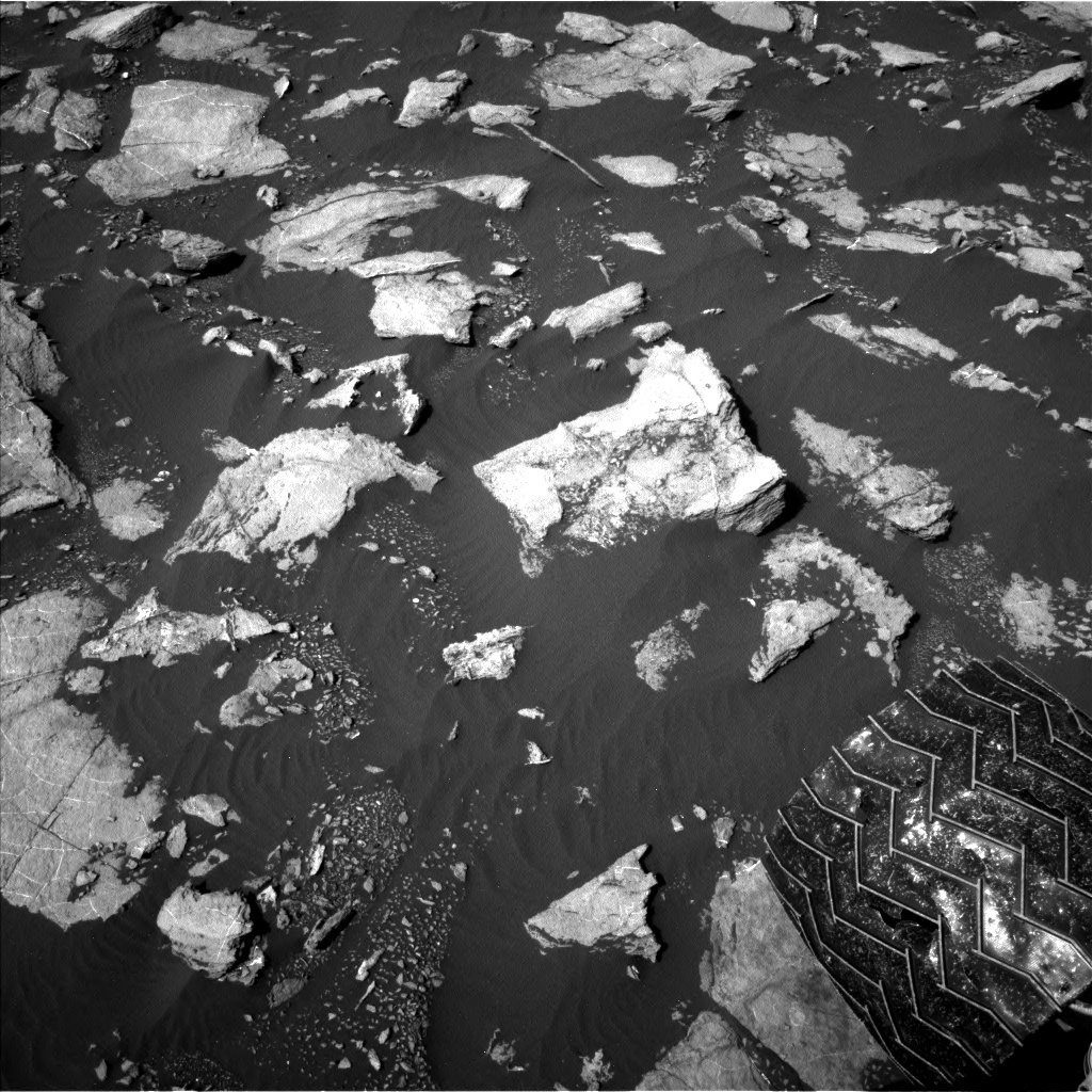 Nasa's Mars rover Curiosity acquired this image using its Left Navigation Camera on Sol 1596, at drive 2730, site number 60