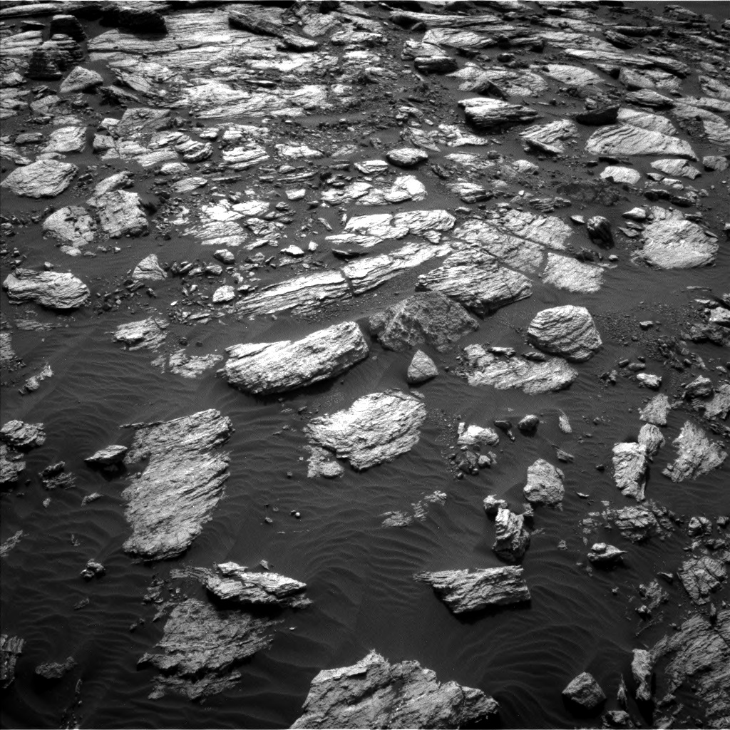 Nasa's Mars rover Curiosity acquired this image using its Left Navigation Camera on Sol 1598, at drive 2892, site number 60