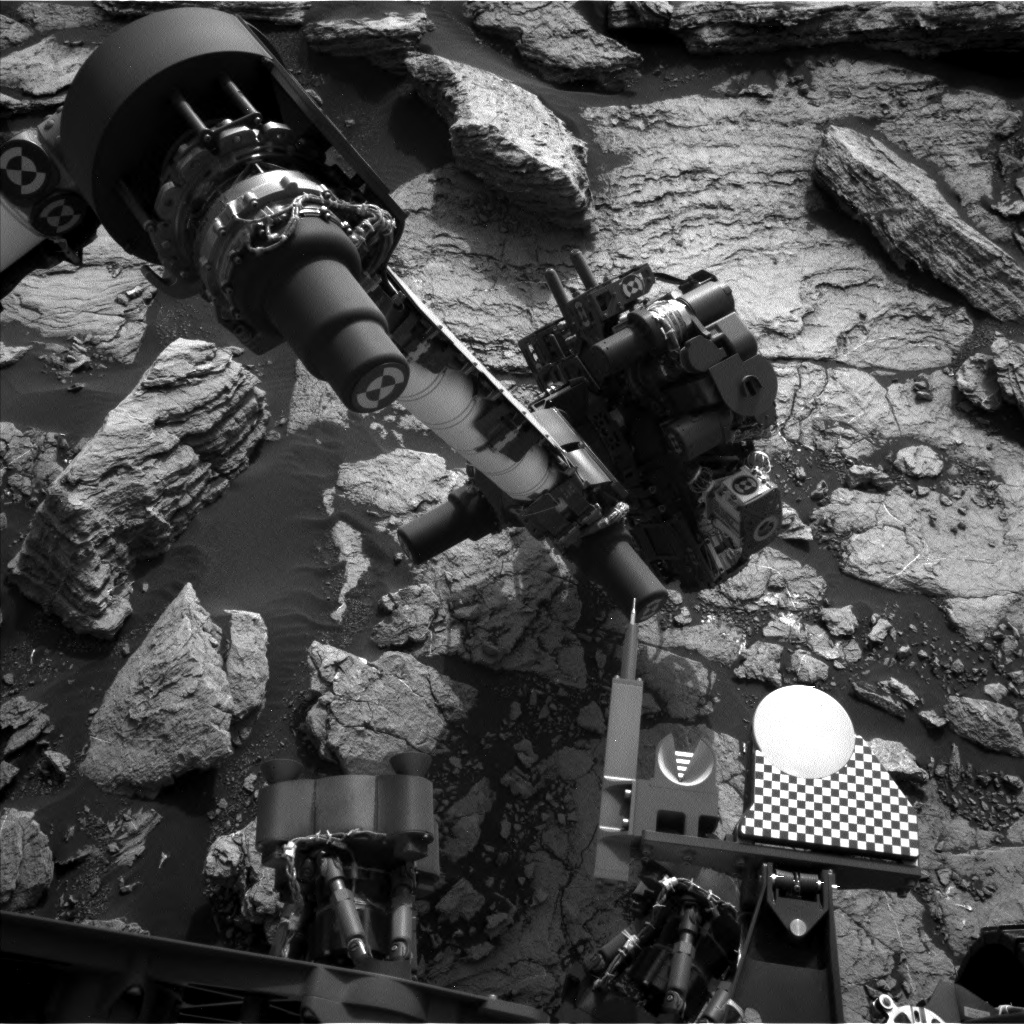 Nasa's Mars rover Curiosity acquired this image using its Left Navigation Camera on Sol 1600, at drive 2928, site number 60