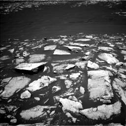 Nasa's Mars rover Curiosity acquired this image using its Left Navigation Camera on Sol 1601, at drive 2976, site number 60
