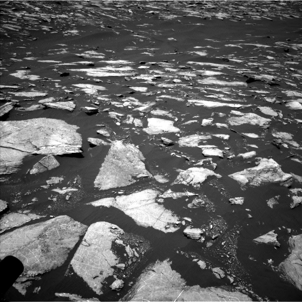 Nasa's Mars rover Curiosity acquired this image using its Left Navigation Camera on Sol 1604, at drive 3492, site number 60