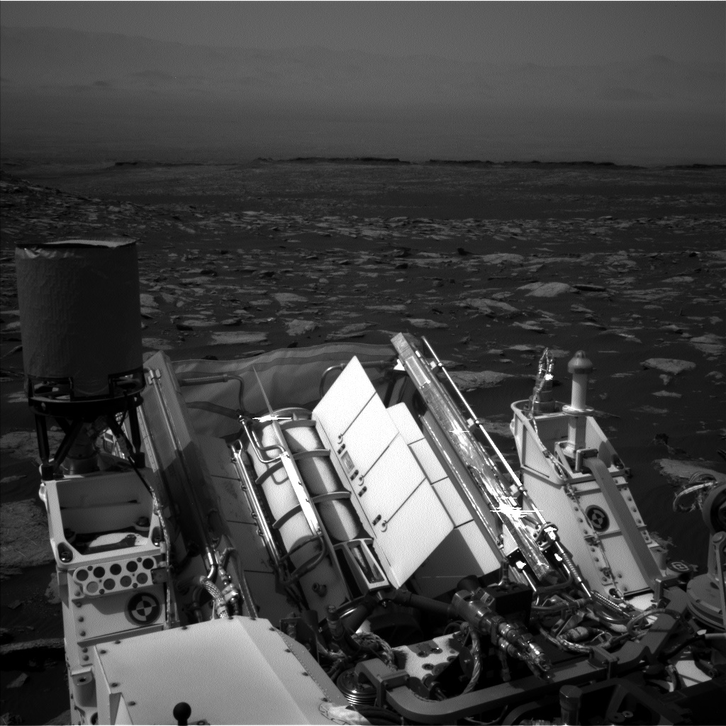 Nasa's Mars rover Curiosity acquired this image using its Left Navigation Camera on Sol 1611, at drive 648, site number 61