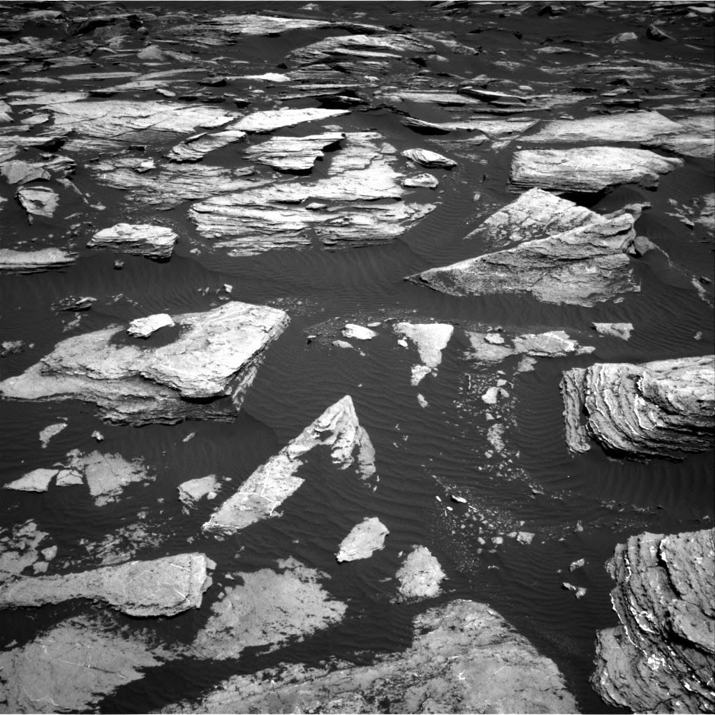 Nasa's Mars rover Curiosity acquired this image using its Right Navigation Camera on Sol 1612, at drive 888, site number 61