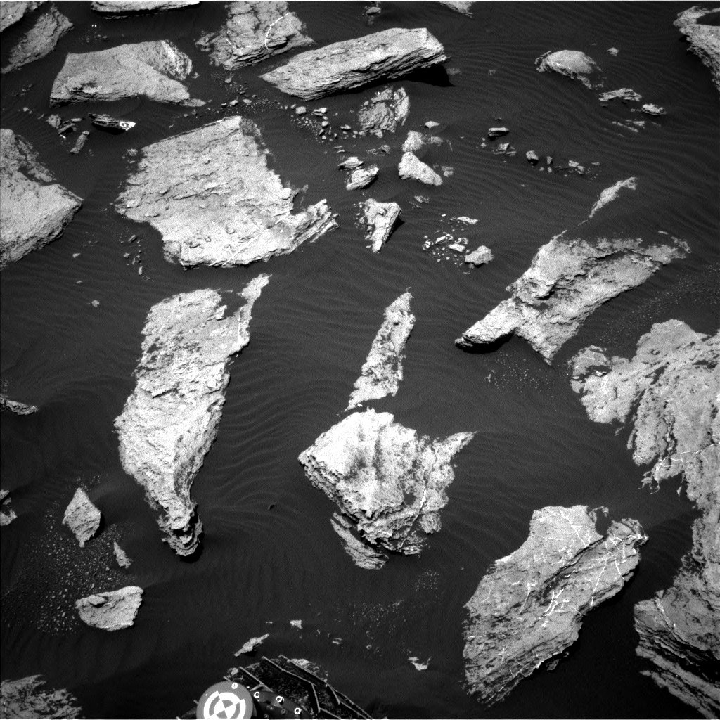 Nasa's Mars rover Curiosity acquired this image using its Left Navigation Camera on Sol 1616, at drive 934, site number 61