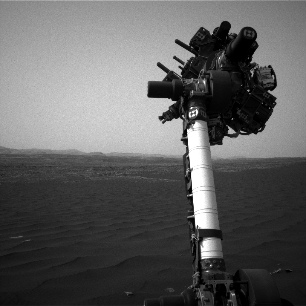 Nasa's Mars rover Curiosity acquired this image using its Left Navigation Camera on Sol 1625, at drive 1140, site number 61