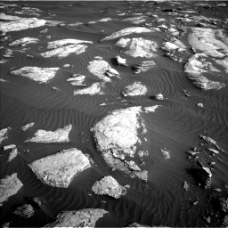 Nasa's Mars rover Curiosity acquired this image using its Left Navigation Camera on Sol 1628, at drive 1272, site number 61