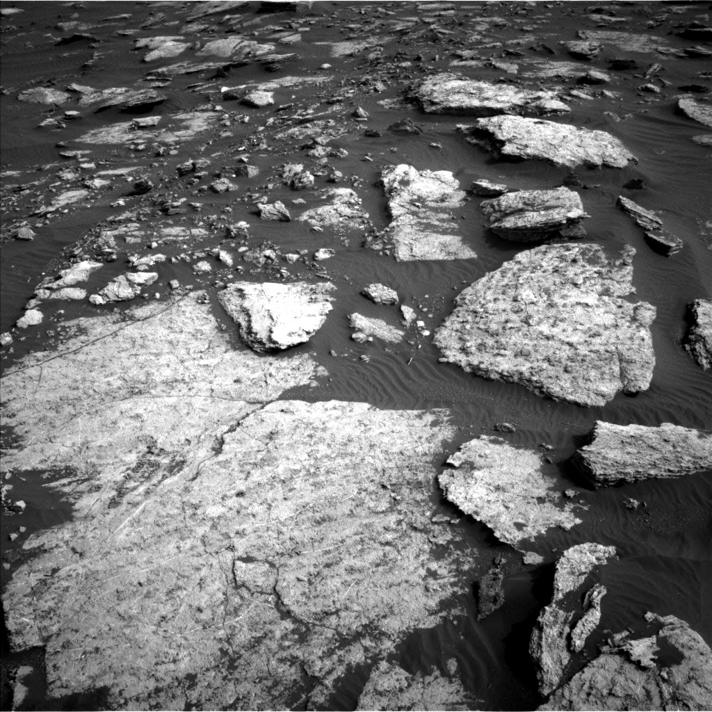 Nasa's Mars rover Curiosity acquired this image using its Left Navigation Camera on Sol 1630, at drive 1602, site number 61