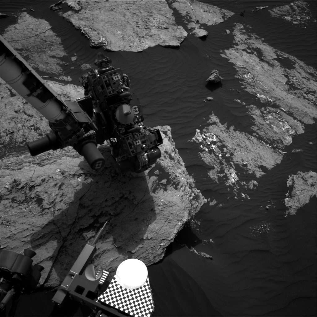 Nasa's Mars rover Curiosity acquired this image using its Right Navigation Camera on Sol 1630, at drive 1332, site number 61
