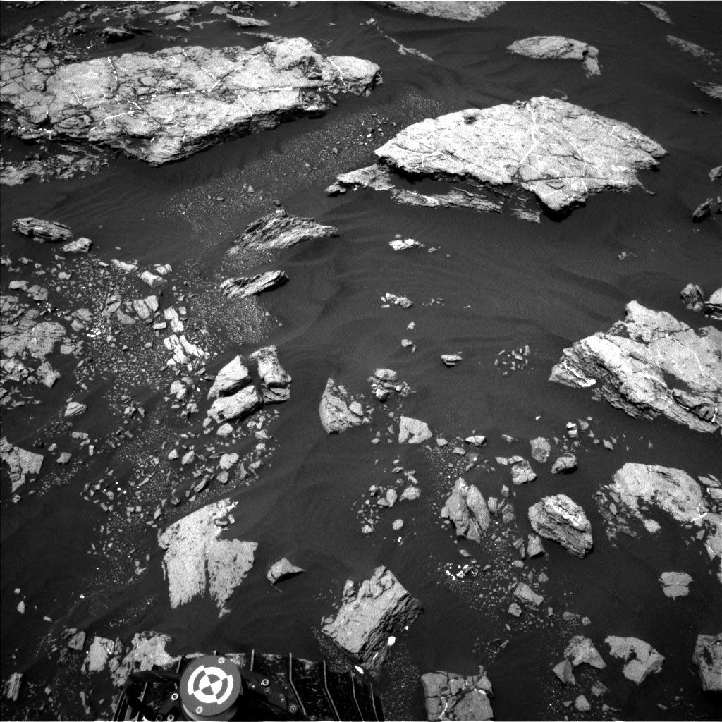Nasa's Mars rover Curiosity acquired this image using its Left Navigation Camera on Sol 1631, at drive 1650, site number 61