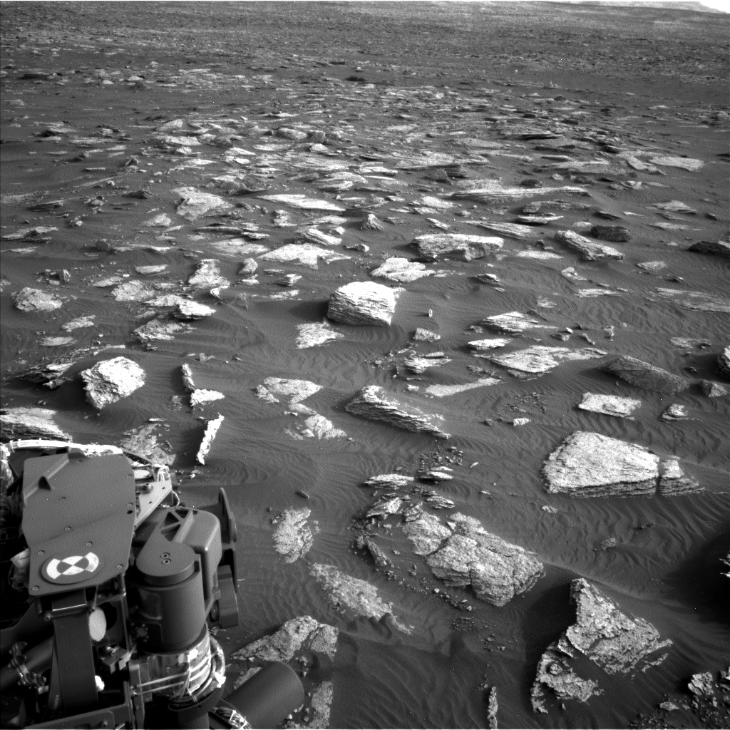 Nasa's Mars rover Curiosity acquired this image using its Left Navigation Camera on Sol 1632, at drive 1908, site number 61