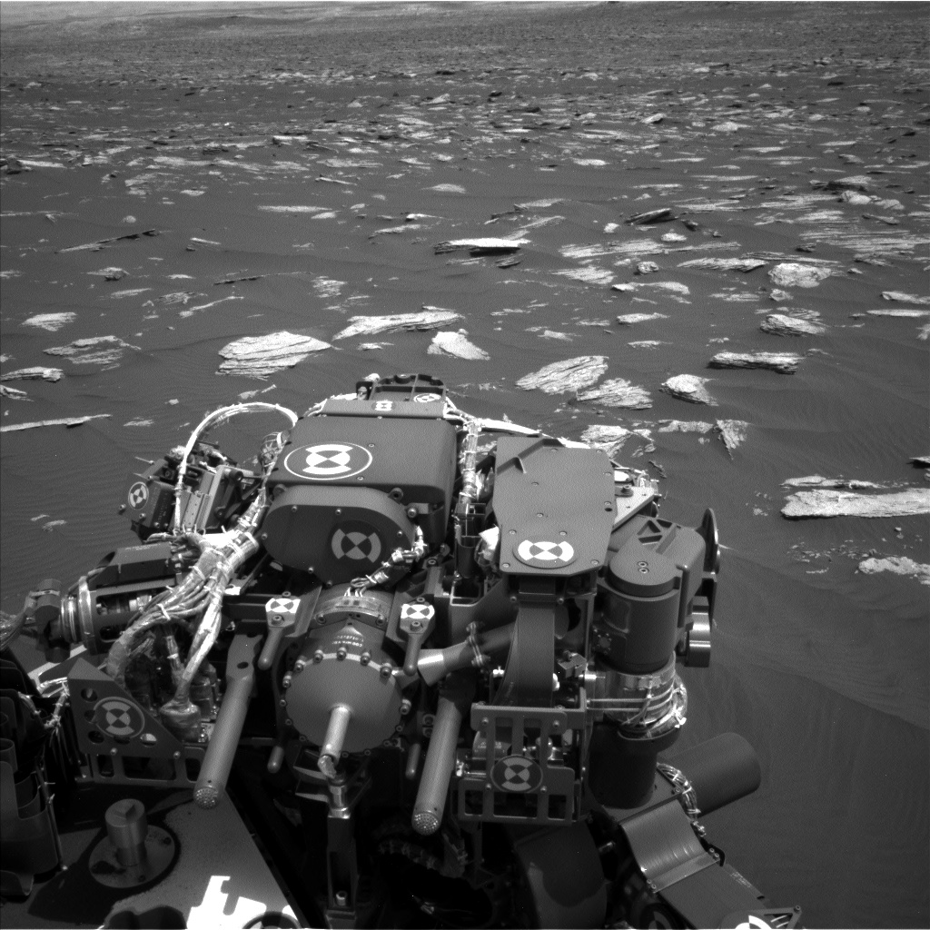 Nasa's Mars rover Curiosity acquired this image using its Left Navigation Camera on Sol 1635, at drive 2148, site number 61