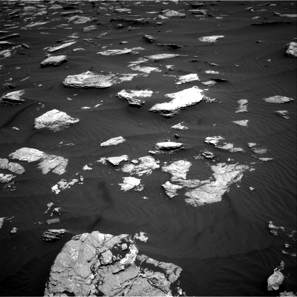 Nasa's Mars rover Curiosity acquired this image using its Right Navigation Camera on Sol 1635, at drive 2100, site number 61