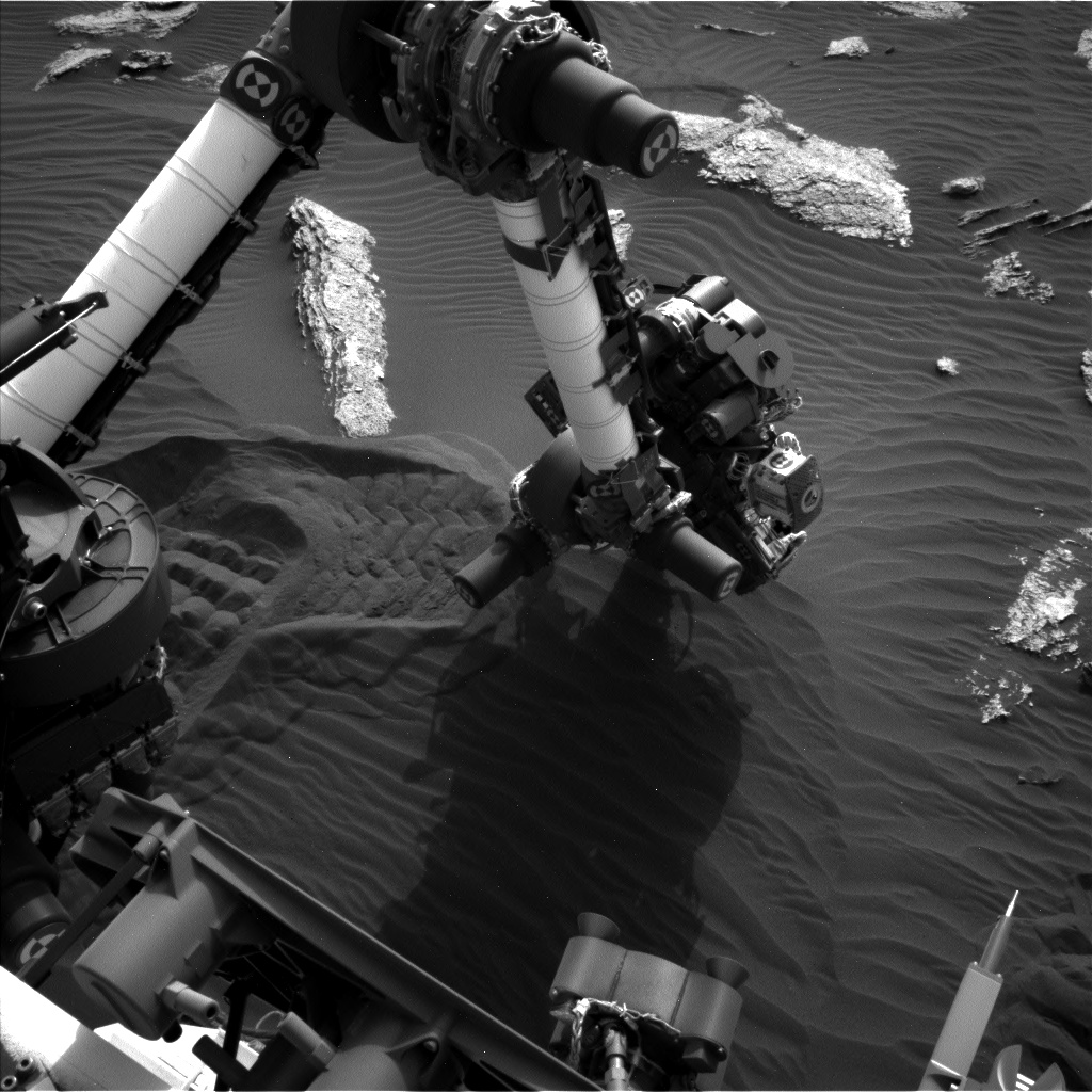 Nasa's Mars rover Curiosity acquired this image using its Left Navigation Camera on Sol 1638, at drive 2232, site number 61