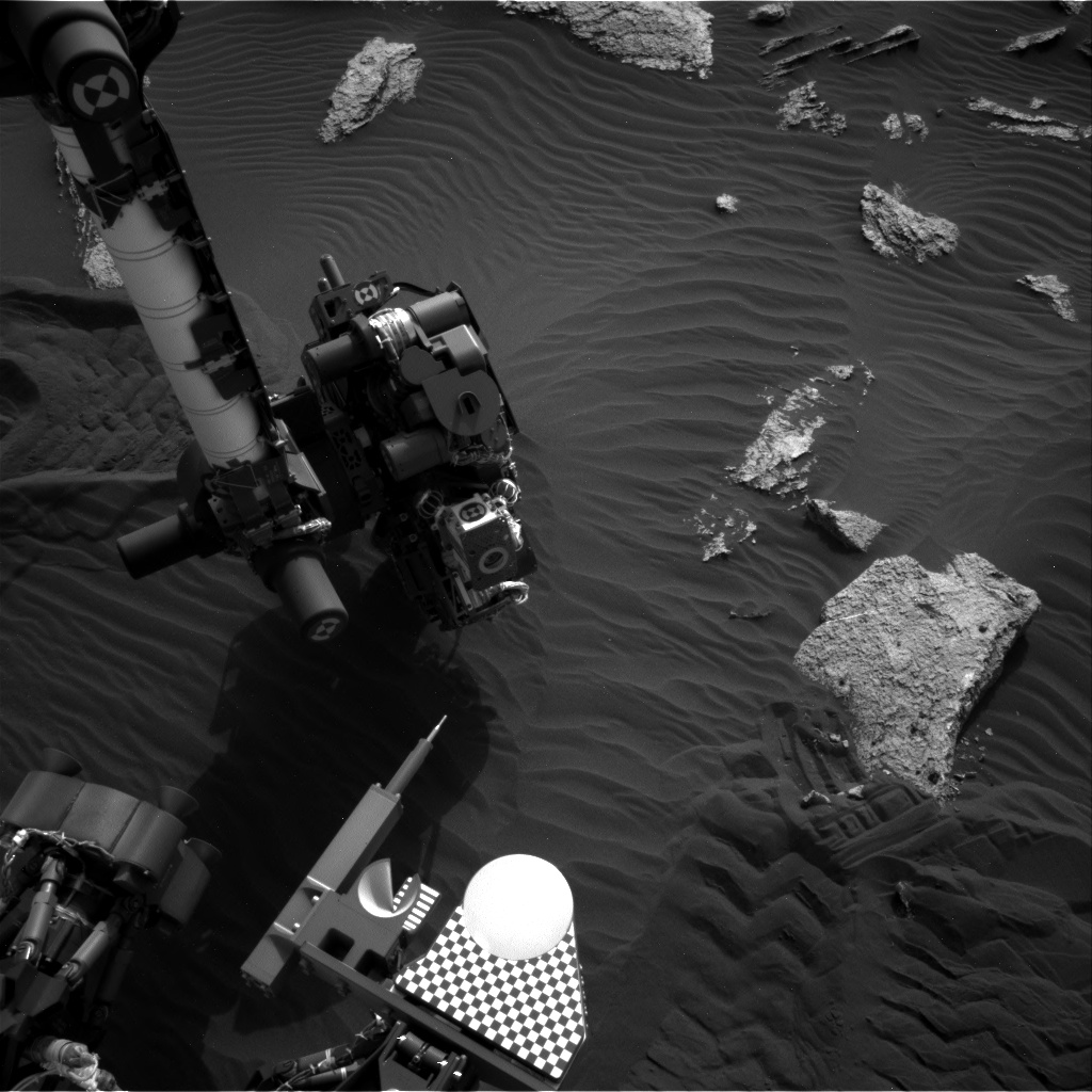 Nasa's Mars rover Curiosity acquired this image using its Right Navigation Camera on Sol 1638, at drive 2232, site number 61