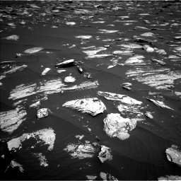 Nasa's Mars rover Curiosity acquired this image using its Left Navigation Camera on Sol 1639, at drive 2310, site number 61