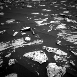 Nasa's Mars rover Curiosity acquired this image using its Left Navigation Camera on Sol 1639, at drive 2316, site number 61