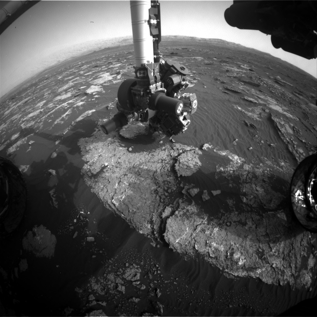 Nasa's Mars rover Curiosity acquired this image using its Front Hazard Avoidance Camera (Front Hazcam) on Sol 1640, at drive 2472, site number 61
