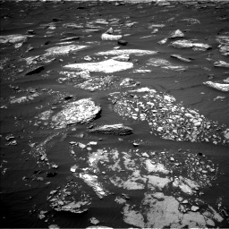 Nasa's Mars rover Curiosity acquired this image using its Left Navigation Camera on Sol 1642, at drive 2508, site number 61
