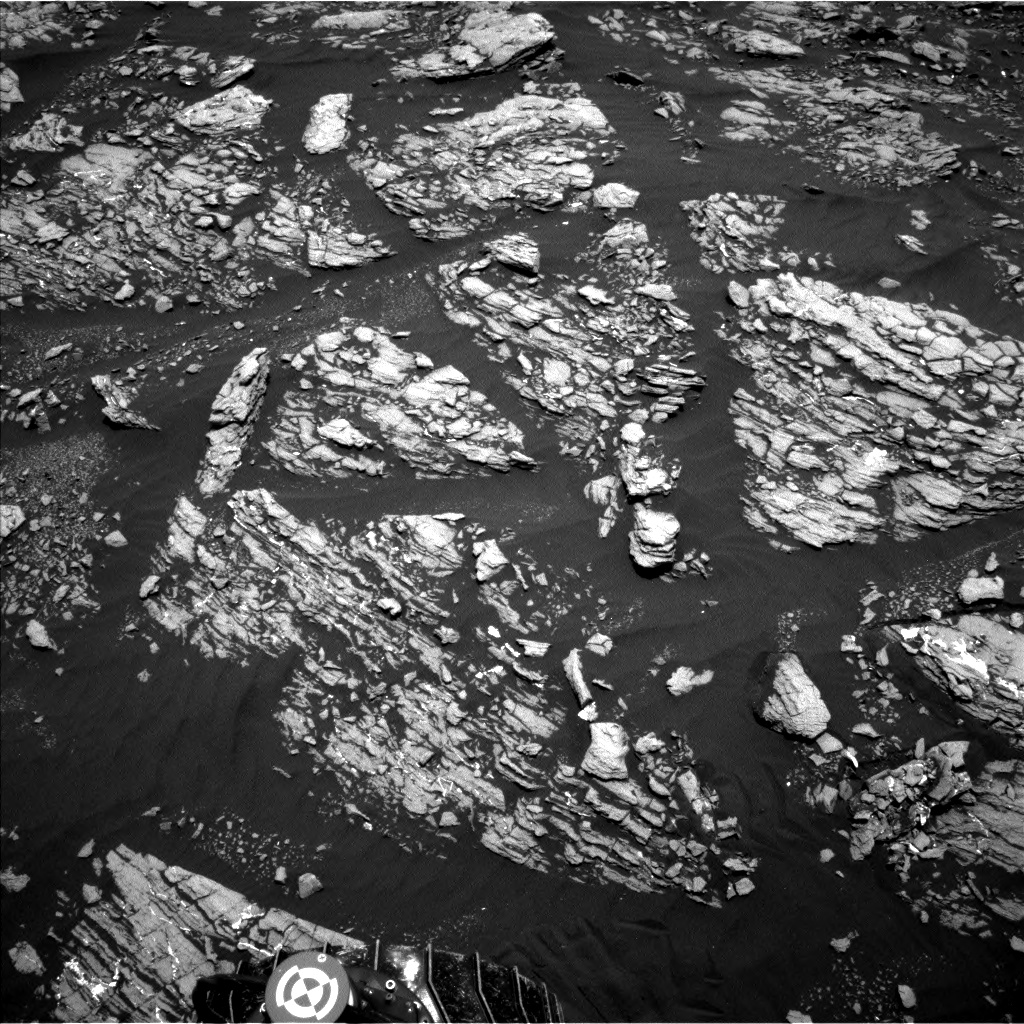 Nasa's Mars rover Curiosity acquired this image using its Left Navigation Camera on Sol 1642, at drive 2740, site number 61