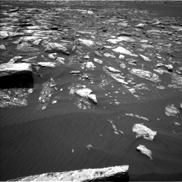 Nasa's Mars rover Curiosity acquired this image using its Left Navigation Camera on Sol 1643, at drive 2830, site number 61