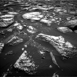 Nasa's Mars rover Curiosity acquired this image using its Left Navigation Camera on Sol 1643, at drive 2860, site number 61