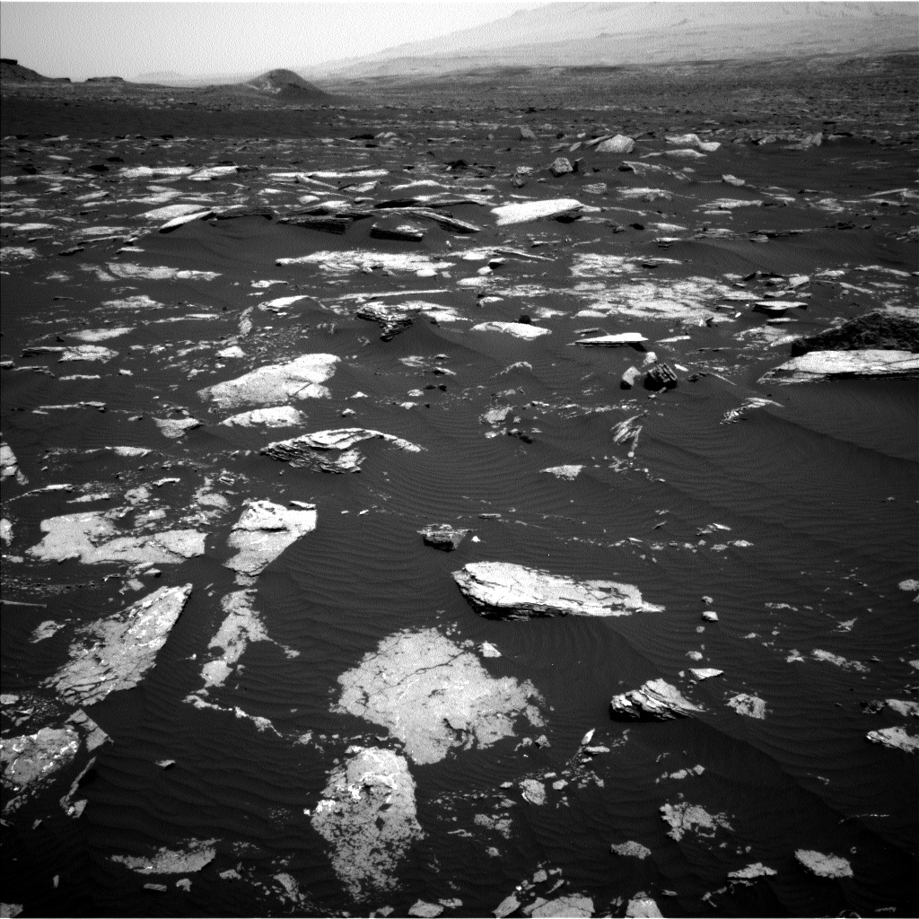 Nasa's Mars rover Curiosity acquired this image using its Left Navigation Camera on Sol 1643, at drive 3076, site number 61